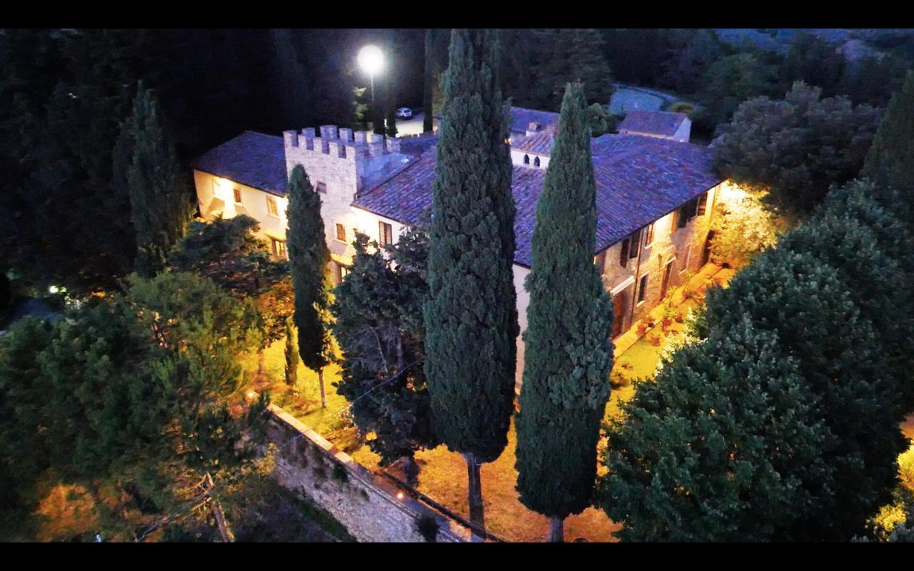 Castello Di Fezzana Apartment Монтеспертоли Екстериор снимка