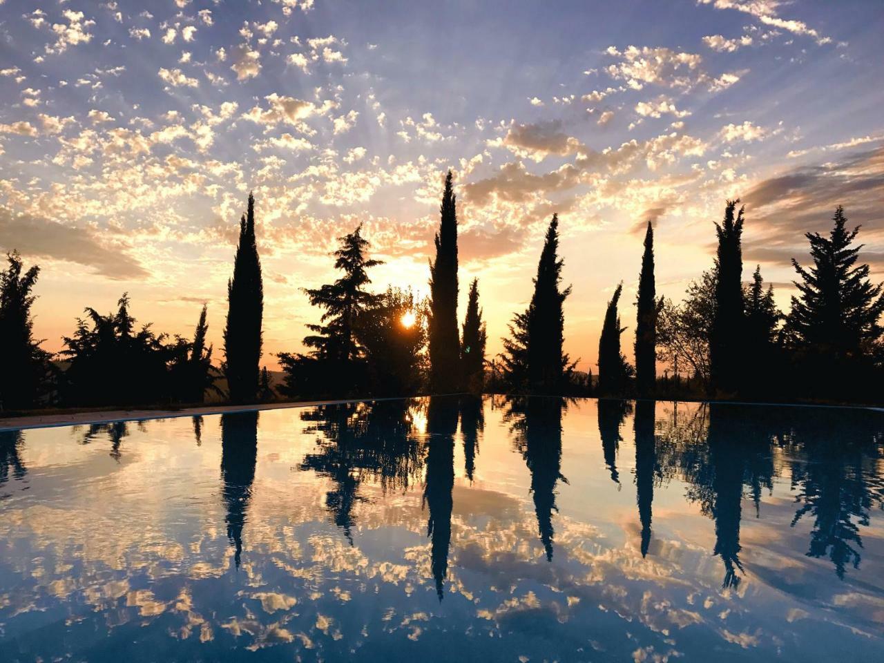 Castello Di Fezzana Apartment Монтеспертоли Екстериор снимка