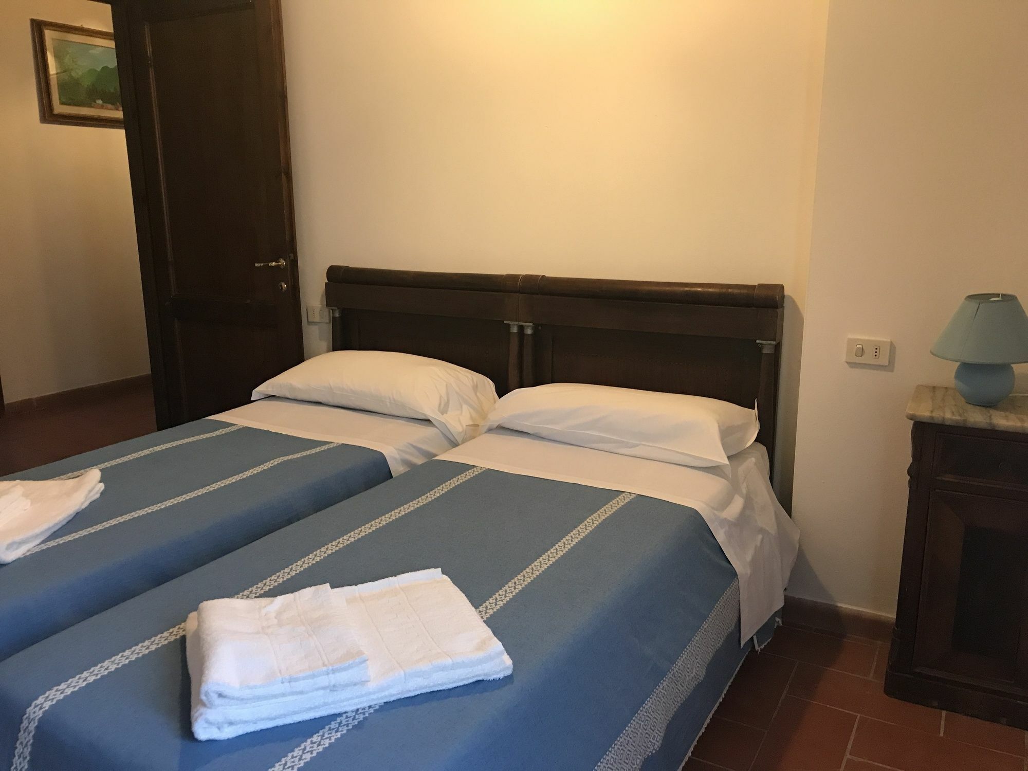 Castello Di Fezzana Apartment Монтеспертоли Екстериор снимка